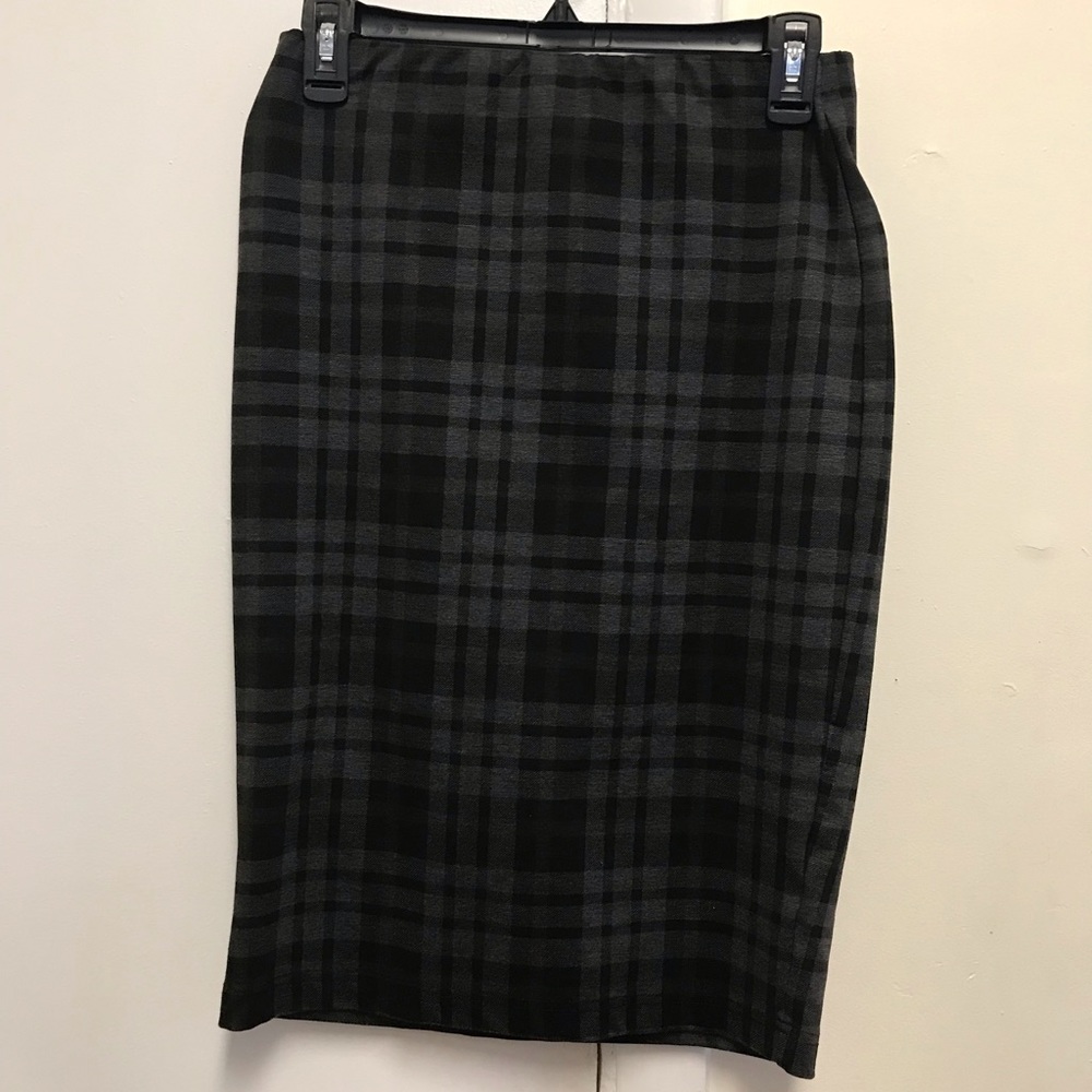Plaid grey blue and green knee length skirt